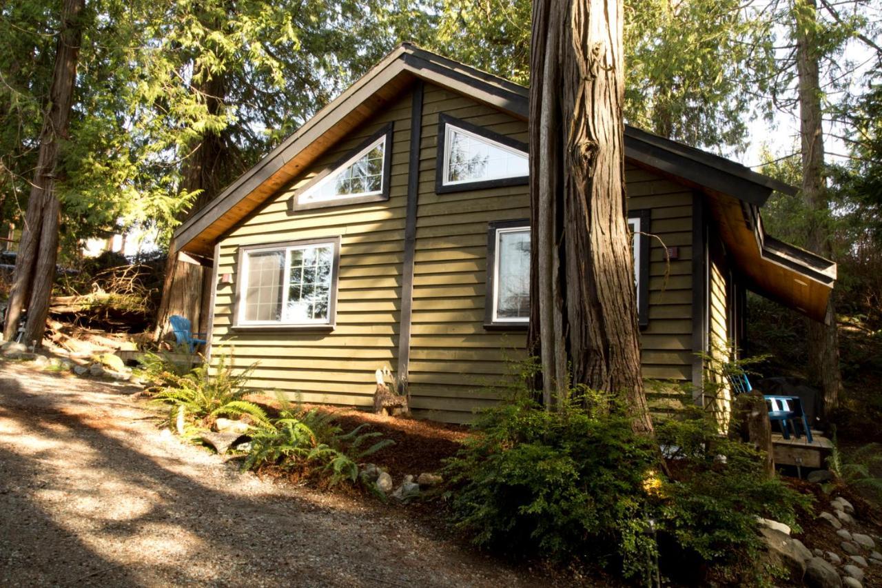 Surfs Inn Rainforest Cottages 우크루렛 외부 사진
